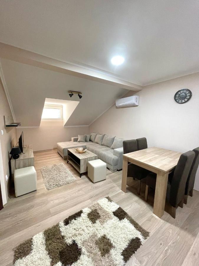 Vivko Apartments Veliko Gradište Exteriér fotografie